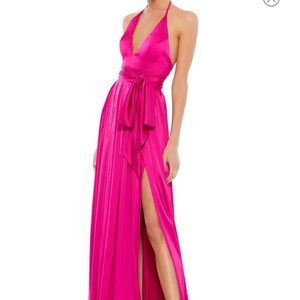 NWT IEENA FOR MAC DUGGAL Halter Satin Sheath Gown in Magenta